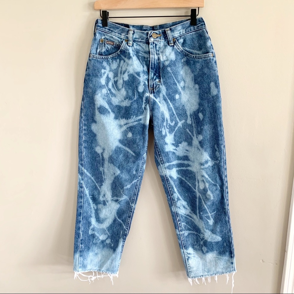 Riders • vintage high rise tapered bleached distressed jeans